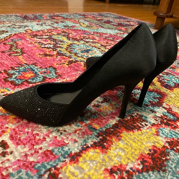 Le Chateau Black Heels with Bling! - Picture 8 of 9